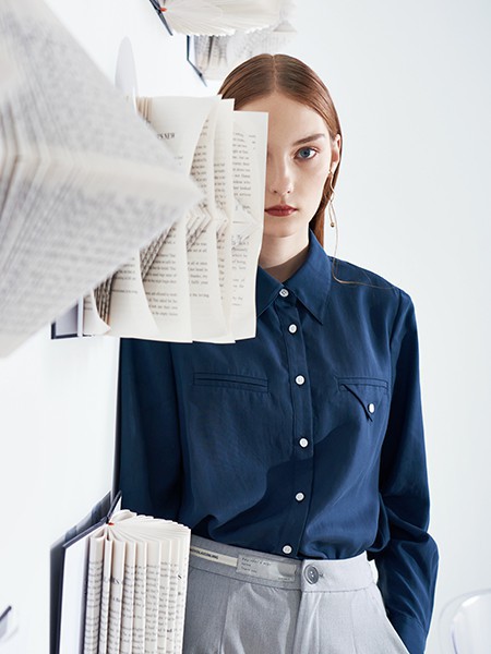 沙与沫2021春夏季藏蓝色纯色衬衫