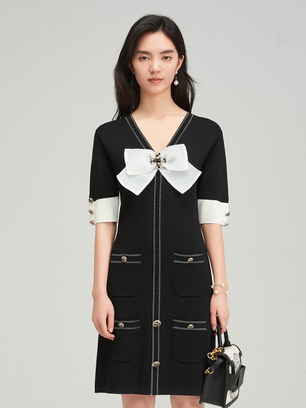 芭蒂娜2021春夏季黑色蝴蝶结连衣裙