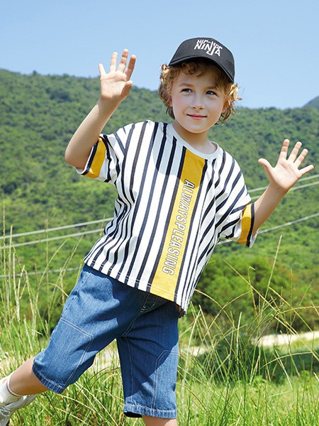 铅笔俱乐部 2021春夏季白色条纹T恤