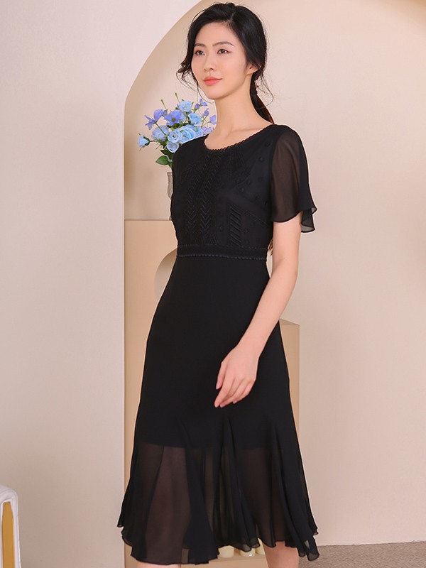 红凯贝尔2021春夏季黑色纯色连衣裙