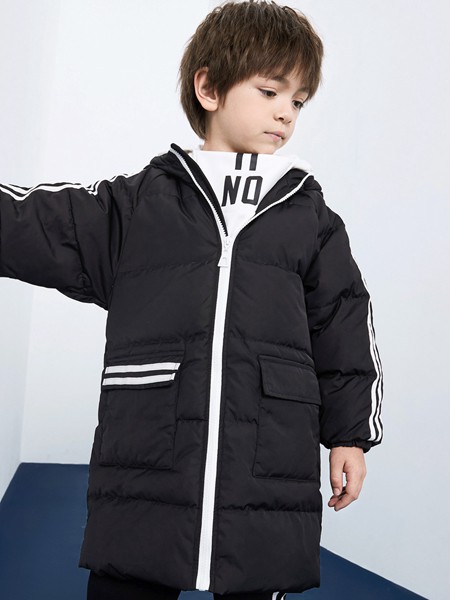 壹零壹童装2021秋冬季黑色连帽羽绒服