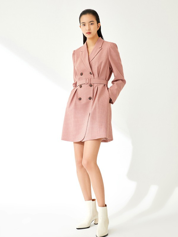 迪赛尼斯2021春夏季粉色纯色连衣裙