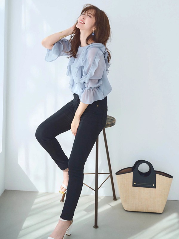 够爱女装2021春夏季蓝色木耳边雪纺衫