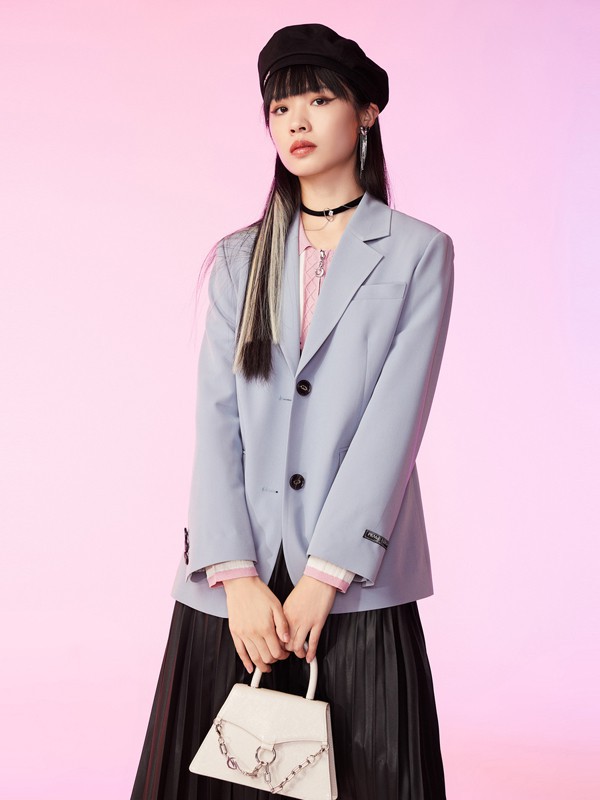 太平鸟2021春夏季蓝色纯色西装