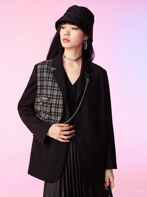 太平鸟2021春夏季黑色格子西装