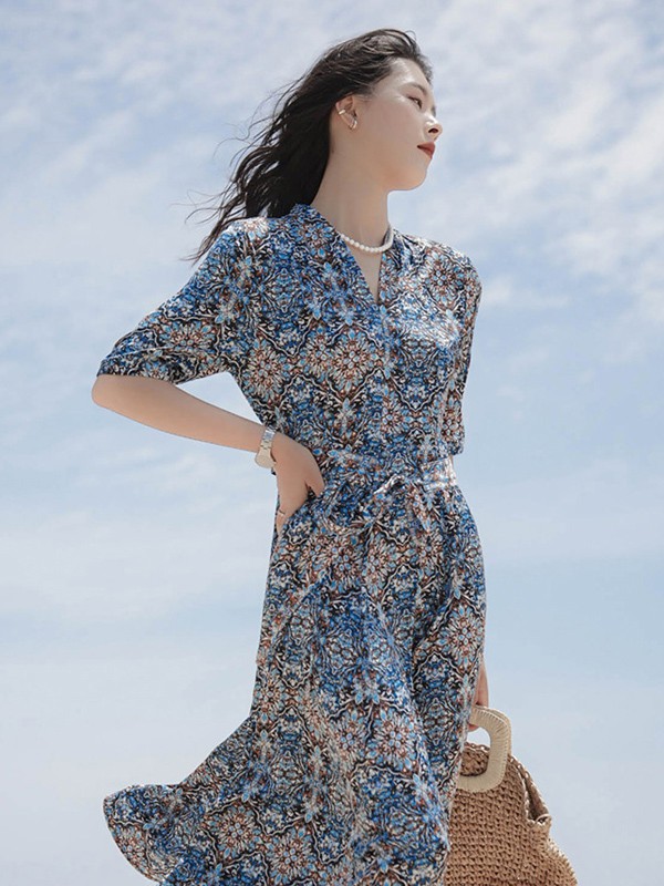 艺元素2021春夏季卡其色印花连衣裙