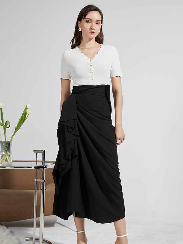 埃文2021春夏季黑色褶皱半身裙