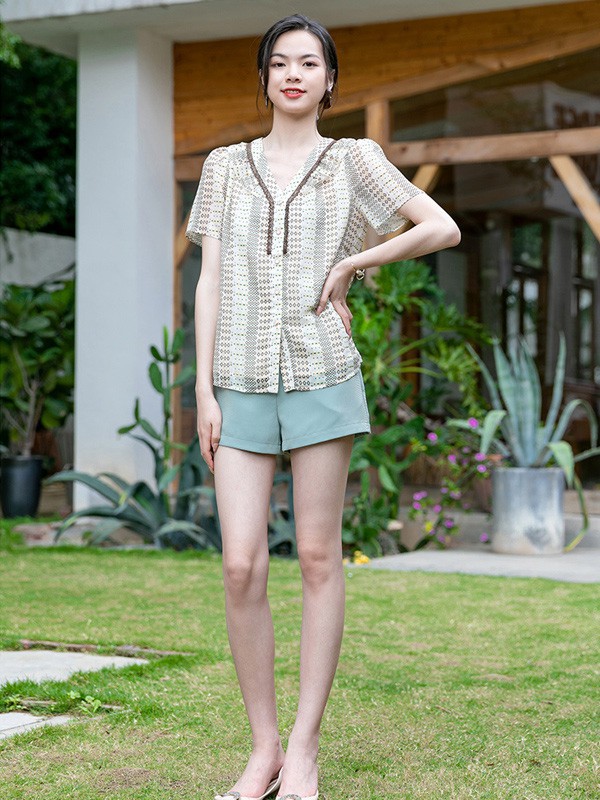 优美世界2021春夏季浅蓝色纯色短裤