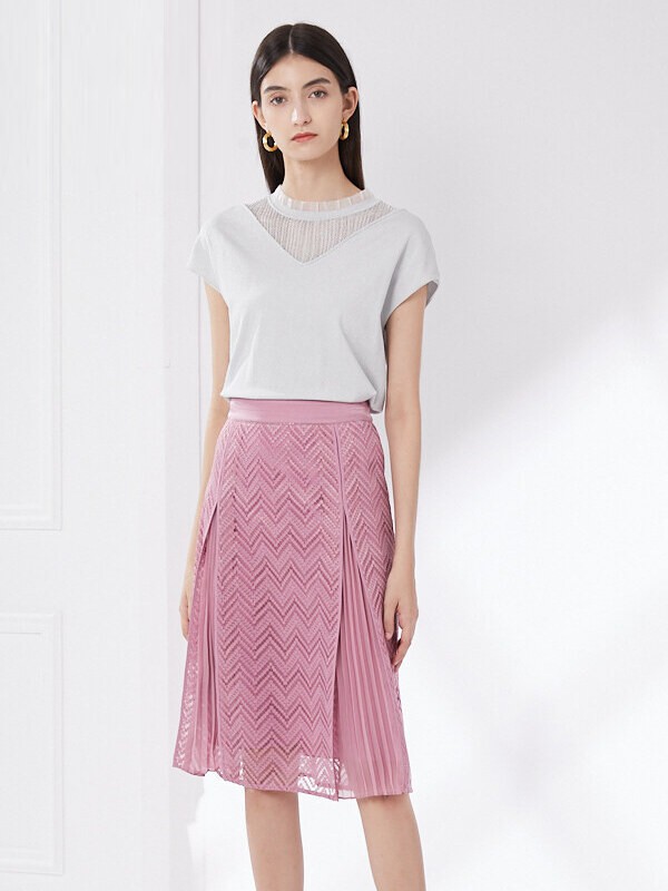 卡迪黛尔2021春夏季肤色暗纹半身裙