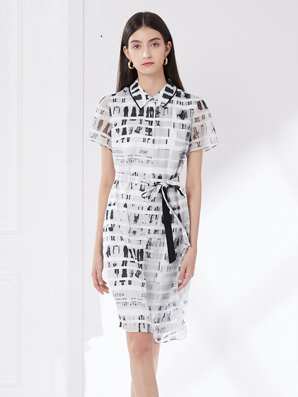 卡迪黛尔2021春夏季白色印花连衣裙