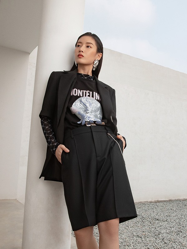 美诗缇2021秋冬季黑色印花T恤