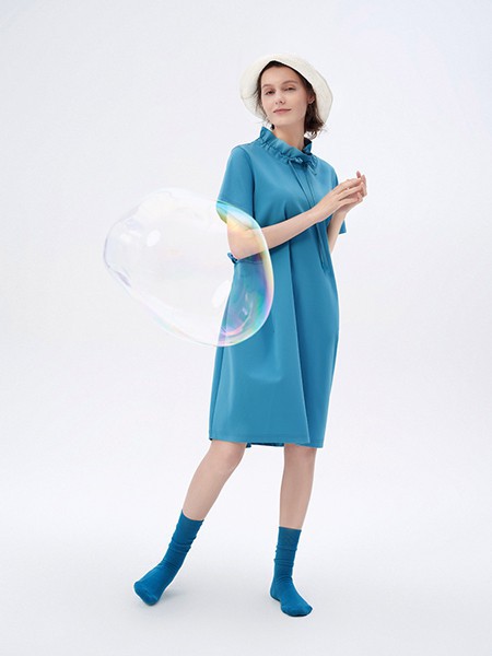 容子木2021春夏季蓝色纯色连衣裙