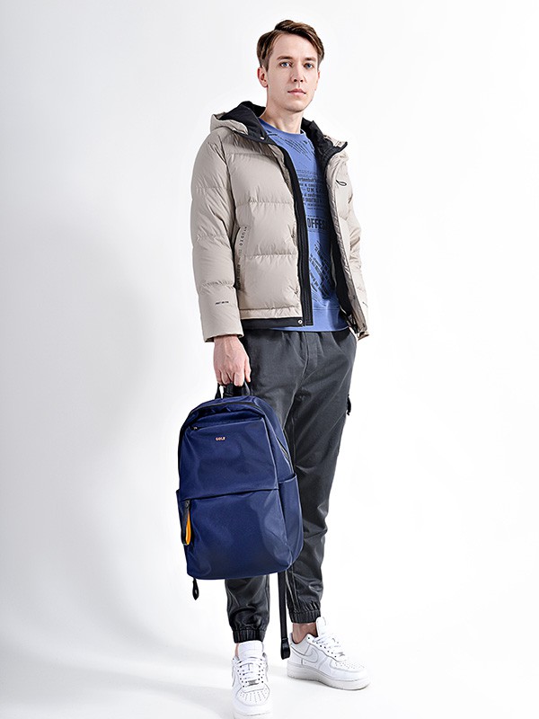 恩咖2021秋冬季灰色连帽羽绒服