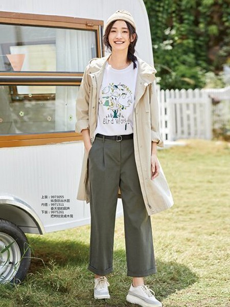 虫二女装2021春夏季白色印花T恤