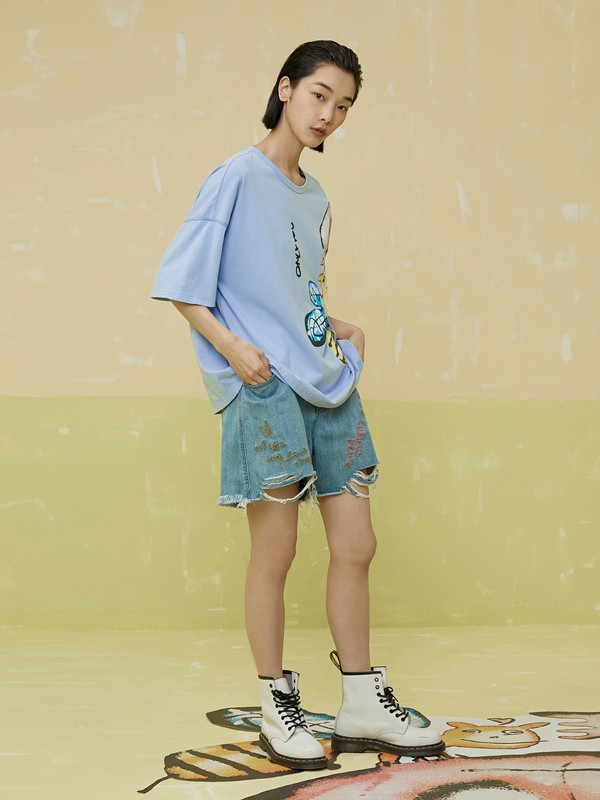 幻走女装2021春夏季浅蓝色印花T恤