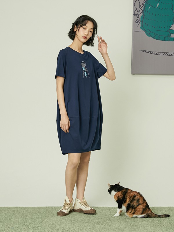 幻走女装2021春夏季藏蓝色印花连衣裙