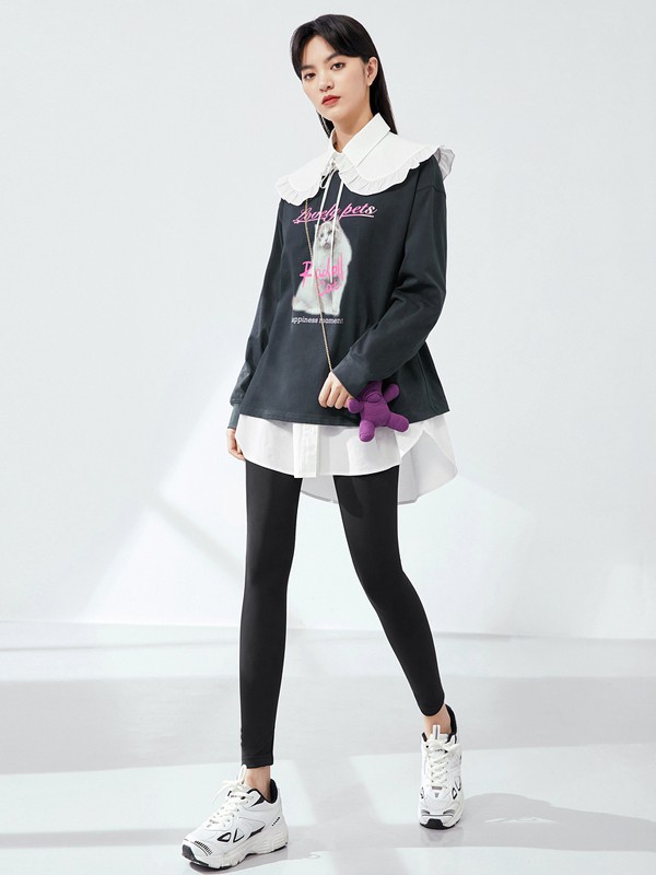 伊芙丽2021春夏季肤色印花T恤