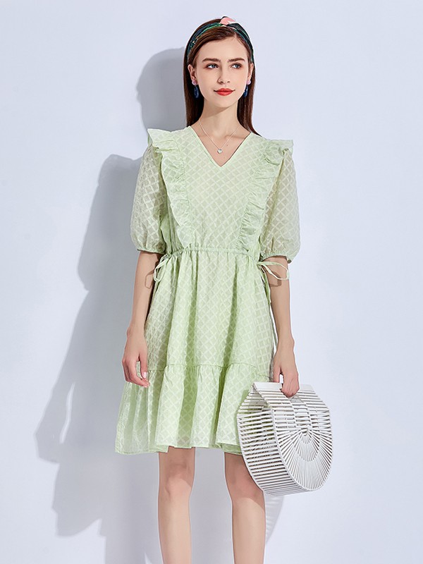 五丁目衣舍女装2021春夏季绿色纯色连衣裙