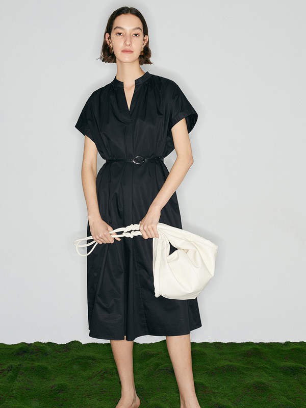 Pure:Moment:2021春夏季黑色收腰连衣裙