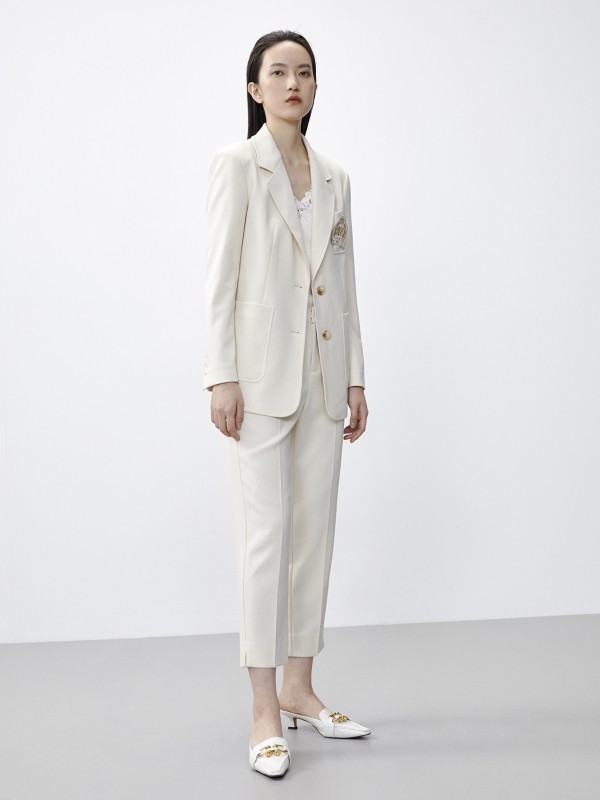 艾诺丝雅诗2021春夏季白色纯色套装