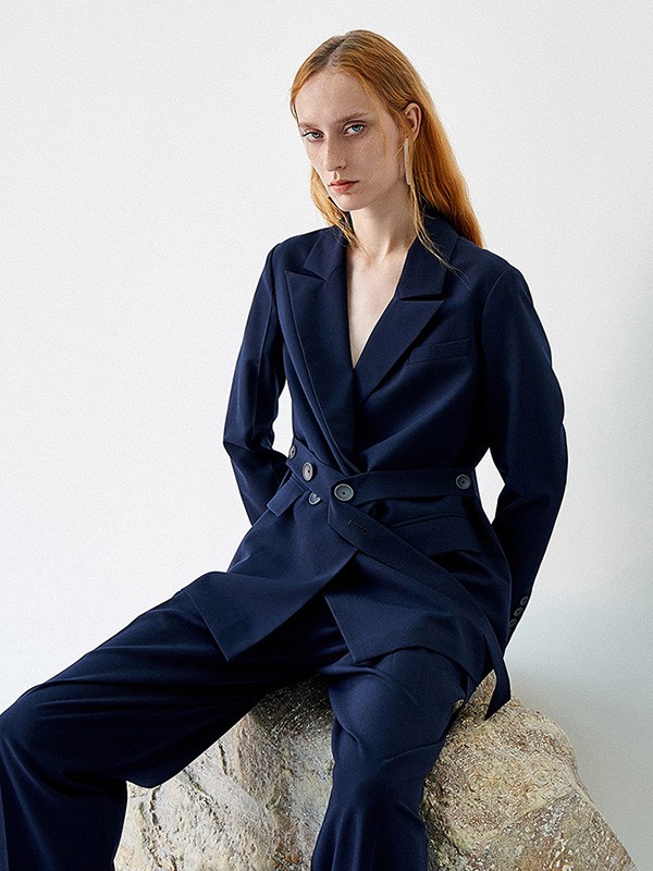 玛塞莉2021春夏季藏蓝色纯色西装