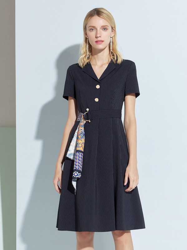 铂玺2021春夏季黑色纯色连衣裙