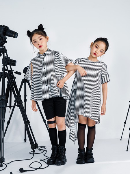 彩色笔童装2021春夏季