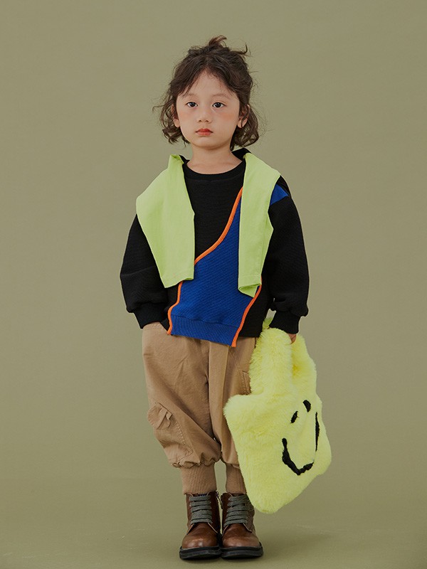 莫小汐童装2021秋冬季黑色印花T恤