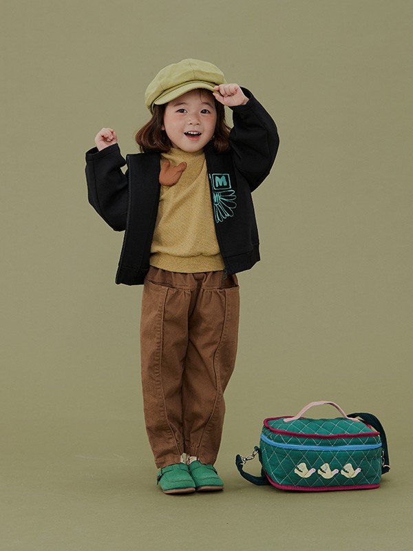 莫小汐童装2021秋冬季黑色印花外套