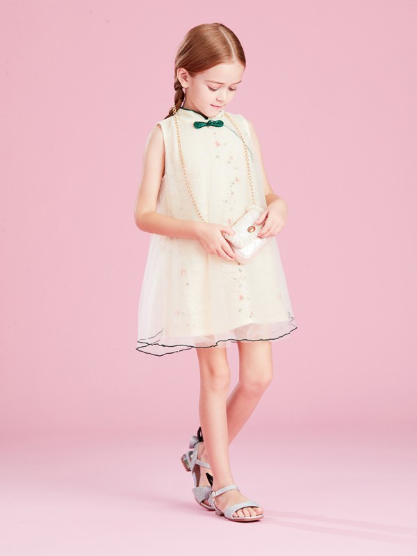 皇室童缘童装2021春夏季米色纱网连衣裙