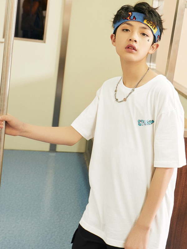 棵棵树童装2021春夏季白色字母T恤