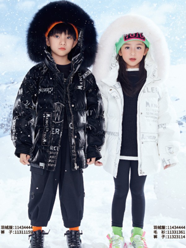 JOJO2021秋冬季白色带毛领羽绒服