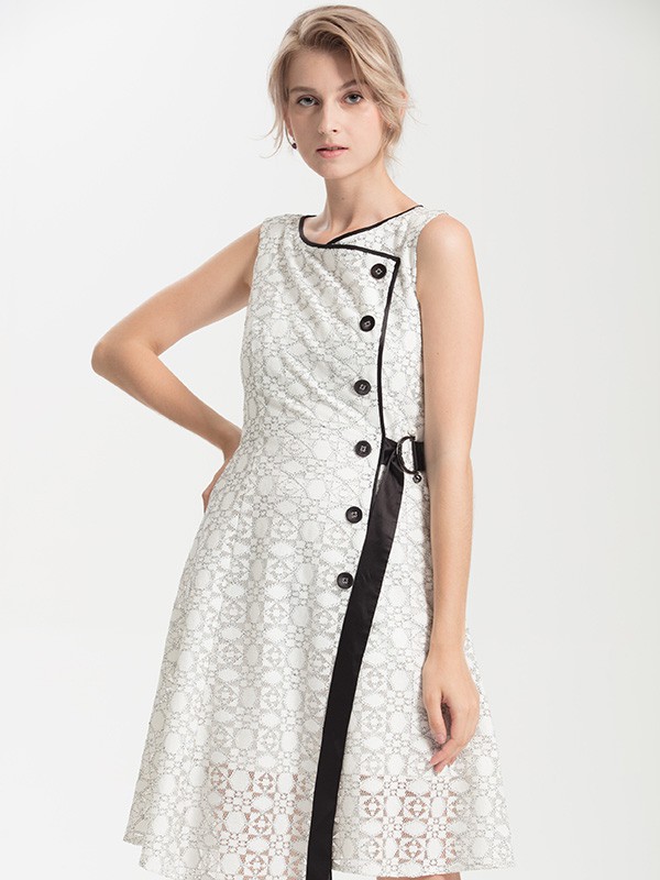 ANOBLIR女装2021春夏季白色刺绣连衣裙