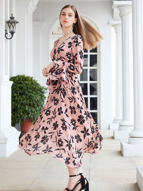 金蝶茜妮女装2021秋冬季粉色印花连衣裙