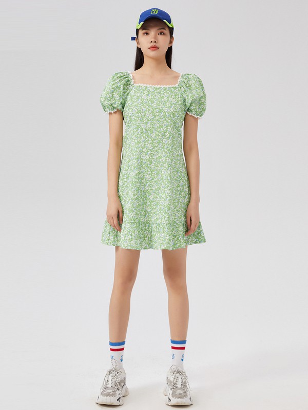 美特斯邦威美邦2021春夏季裸色印花连衣裙