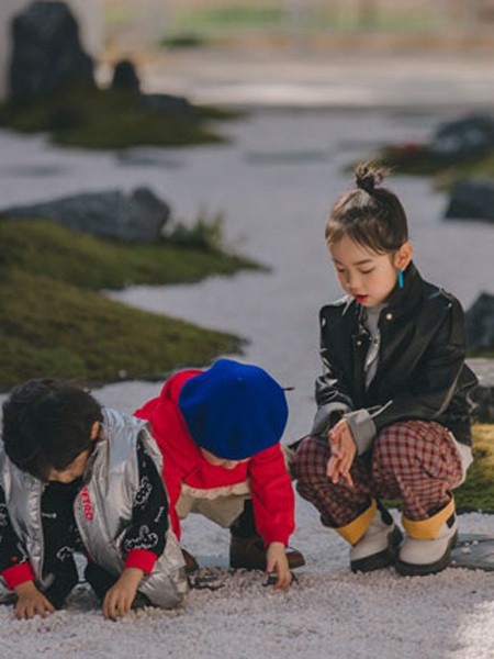 阿娜熙童装2021秋冬季