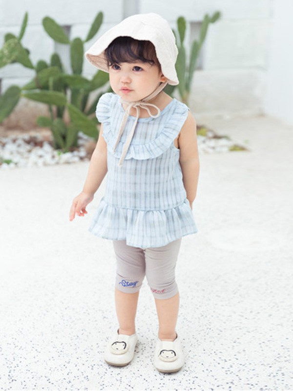 小田家童装2021春夏季浅蓝色格子背心