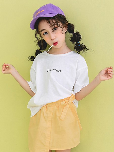 肯切普2021春夏季白色字母T恤