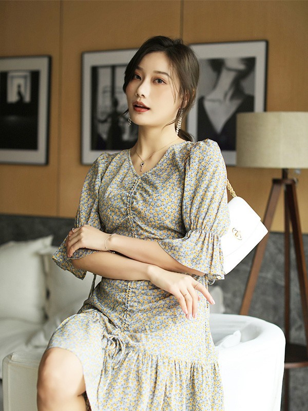 雅尼拉女装2021春夏季