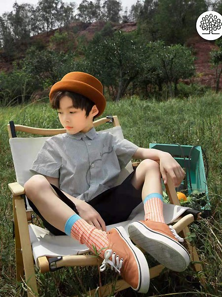 森虎儿童装2021春夏季灰色条纹衬衫