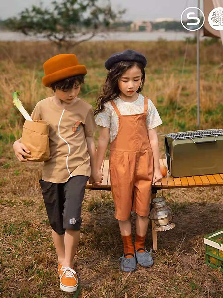 森虎儿童装2021春夏季棕色印花T恤