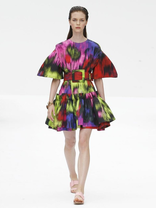 卡罗琳娜·海莱娜2021春夏季