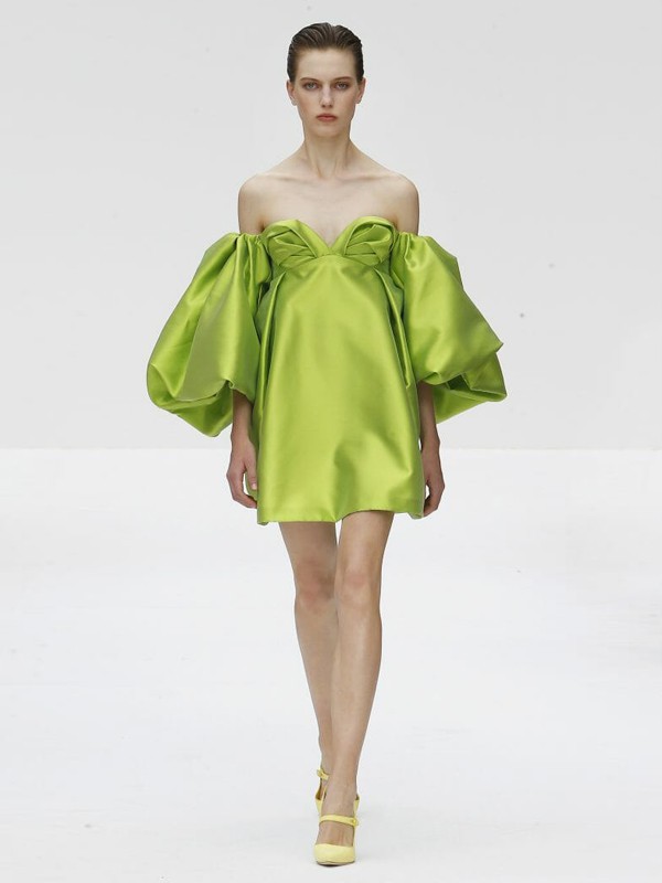 卡罗琳娜·海莱娜2021春夏季