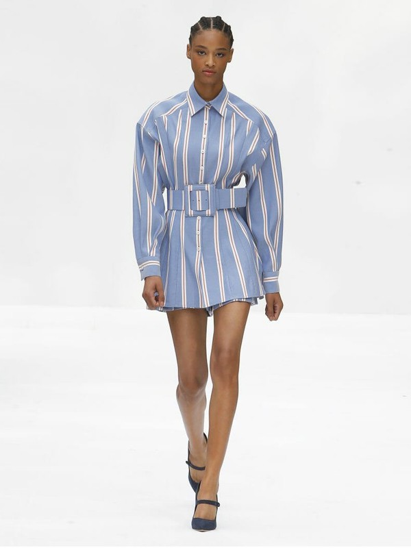 卡罗琳娜·海莱娜2021春夏季