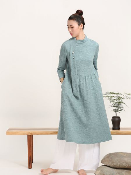 晒谷场女装2021秋冬季蓝色纯色连衣裙