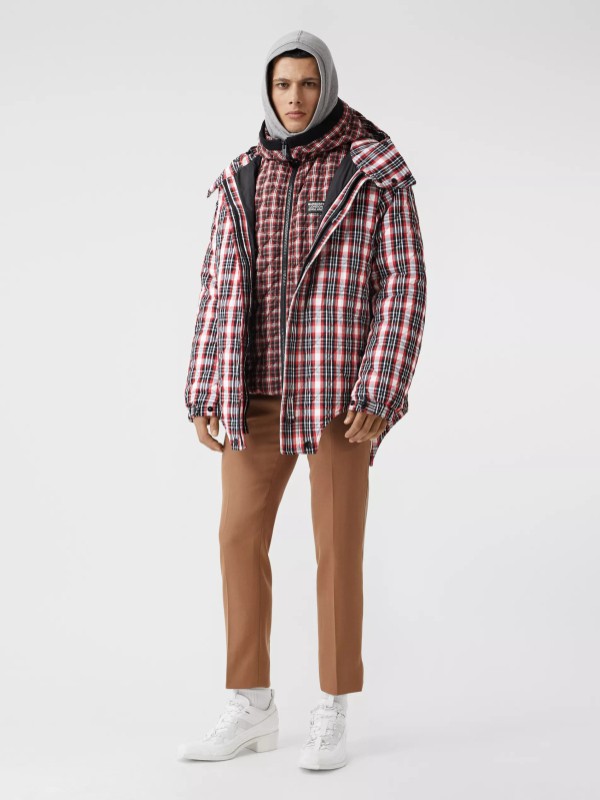 博柏利休闲装2021秋冬季