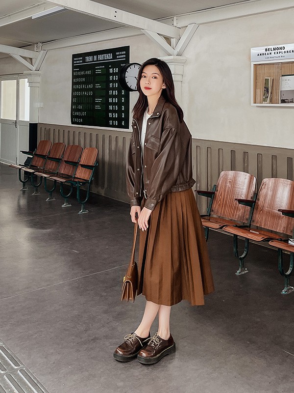 方示2021秋冬季咖啡色纯色百褶裙