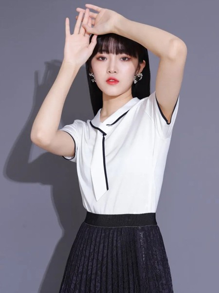 依贝奇女装2021春夏季