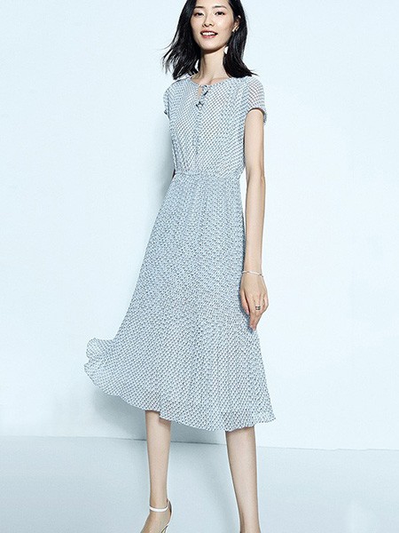 尚古主义女装2021春夏季