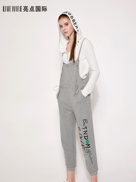 独一无二女装2021秋冬季